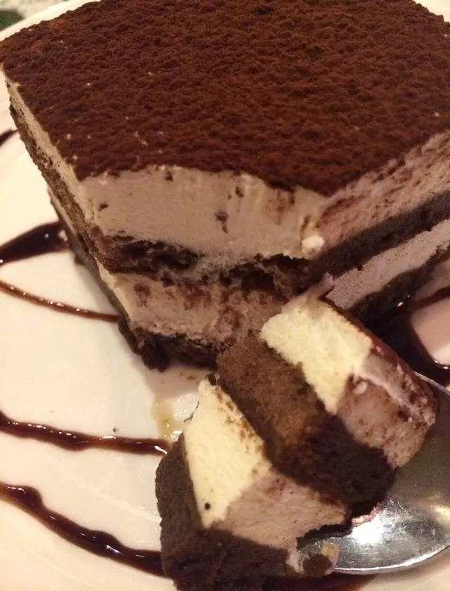 分為4層，食落不覺得膩～