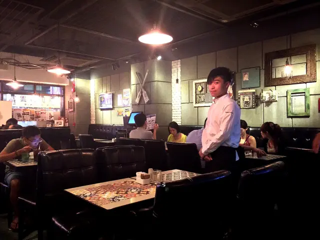 小待應十分上鏡喔～