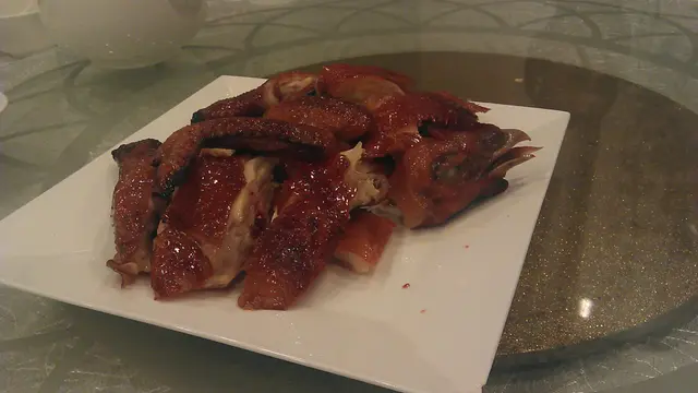 分碟上檯的型態比以前上環店差幾皮