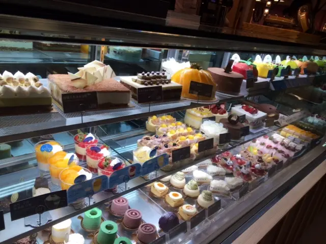 七彩繽紛的餅櫃- 香港葵芳的東海堂(新都會廣場) | OpenRice 香港開飯喇 七彩繽紛的餅櫃- 香港葵芳的東海堂(新都會廣場) | Openrice 香港開飯喇
