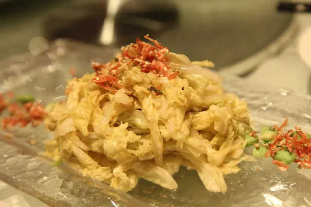 金鈎嫩豆炒津菜