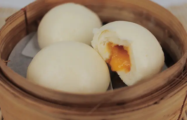 D流沙奶皇包堅流沙, 蛋黃味濃!