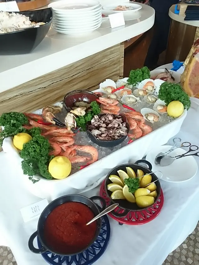 SEAFOOD PLATTER