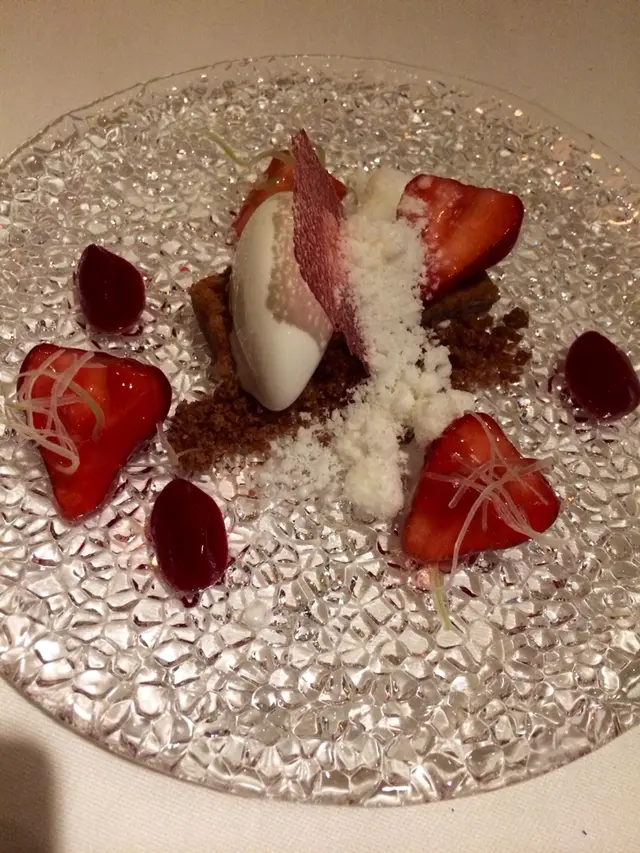 Raspberry and almond sponge with yogurt snow