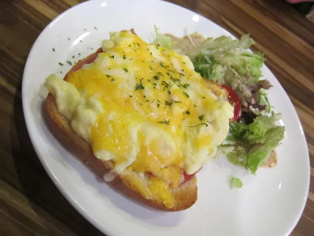 芝士火腿黑松露油炒蛋多士