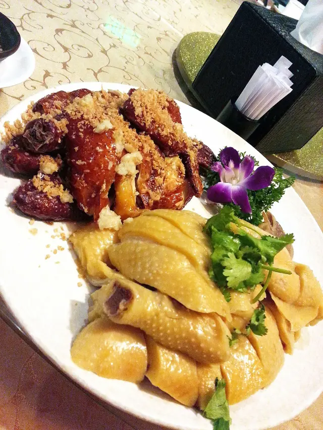 招牌鴛鴦雞一隻