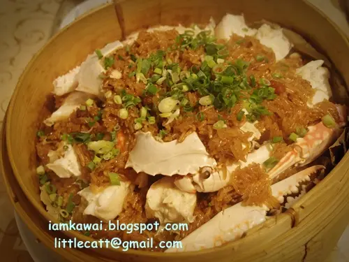 籠仔荷葉蒸花蚧糯米飯