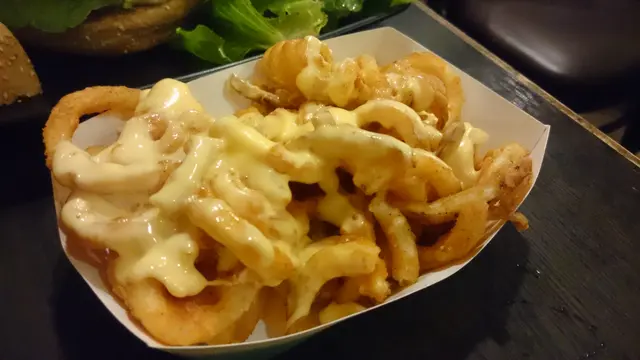 單是看上去就很想吃了!!! 濃郁芝士味!!