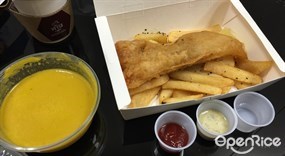 Fish and Chips with Pumpkin soup - 灣仔的HOT CHICK by Paul&#39;s Kitchen