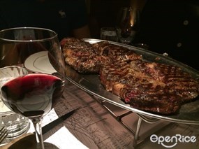 La Vache Red Wine, very nice steak! - 中環的La Vache!