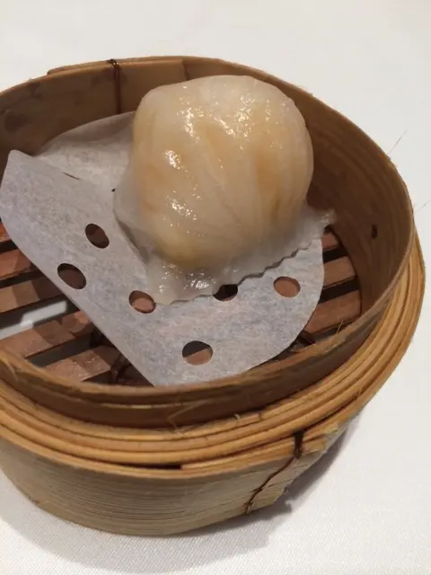 生拆鮮蝦餃 ($10/件)