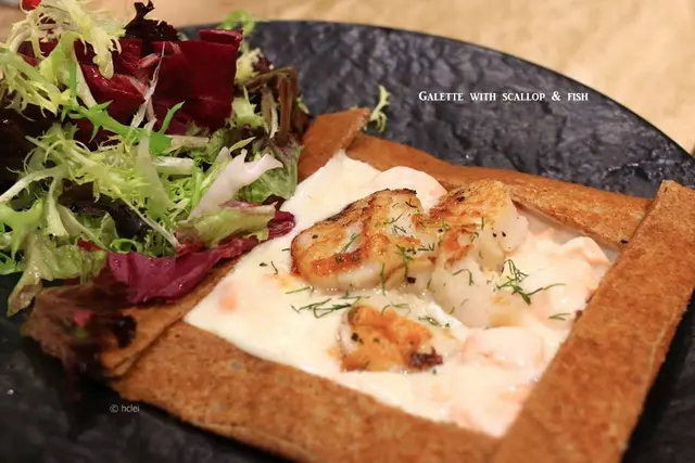 Galette with scallop & fish