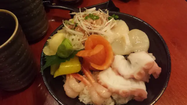 上五色丼 HK$98