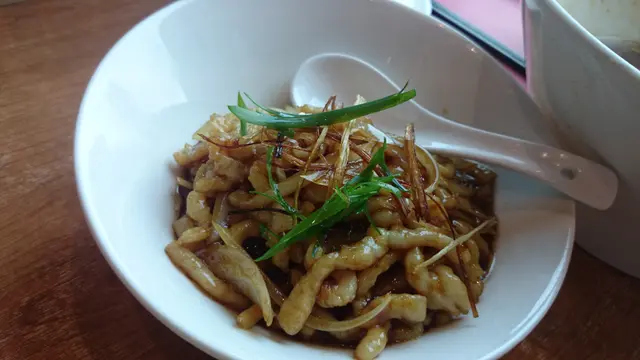 偏咸，所以不太吸引，有叉子一起吃都咸。