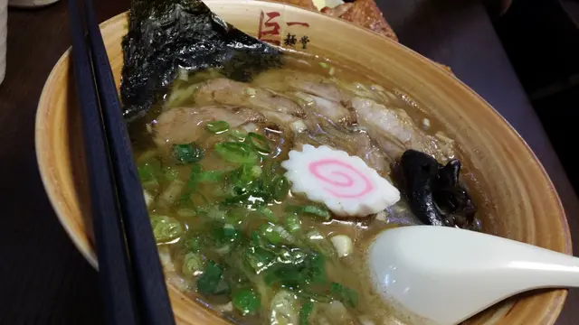 叉燒鹽味拉麵