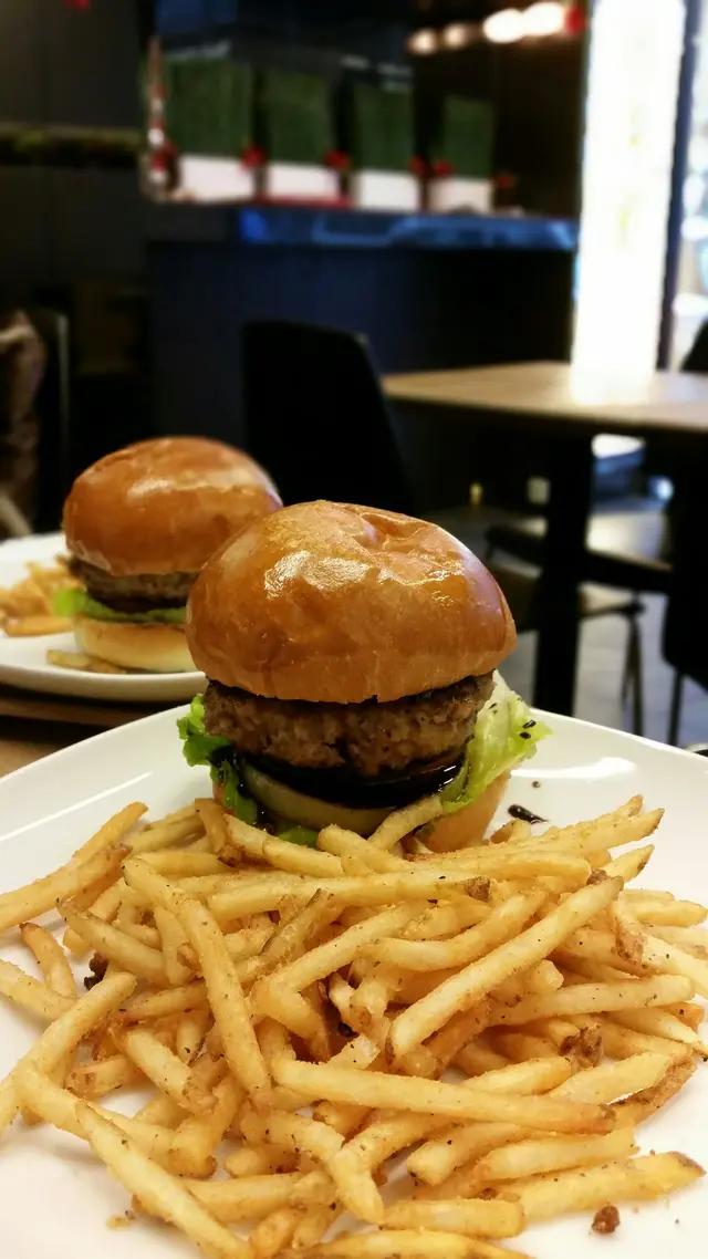 燒汁和牛漢堡 / 原味和牛漢堡