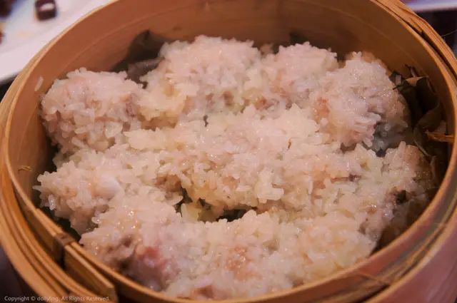 洞庭糥米粉蒸排骨