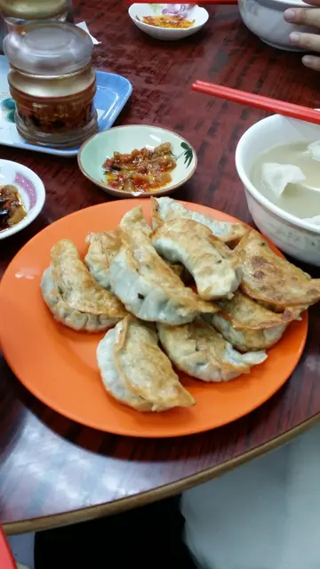 煎韭菜餃