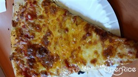 4 Cheese slice 12&#39;&#39; - 灣仔的Paisano&#39;s Pizzeria