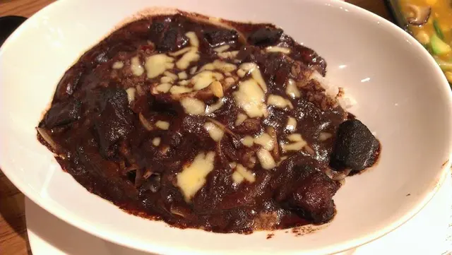 牛肉咖喱焗飯($65)