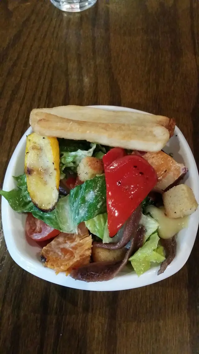 品種豐富，可以自己玩配搭，好正