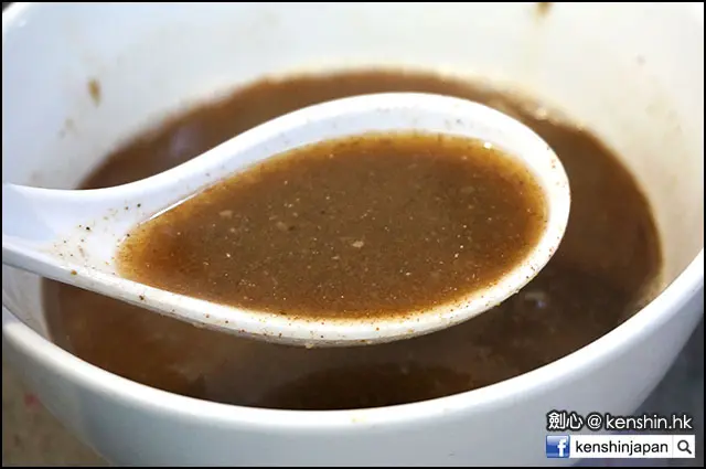 沾汁味道和質感不是很濃厚，魚介太重平衡度不足