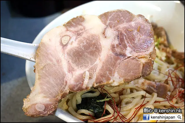 薄切叉燒雖然脂肪量不少但同樣有較乾的問題