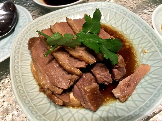 骨香鵝肉片