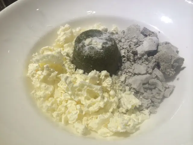 灰白心太軟