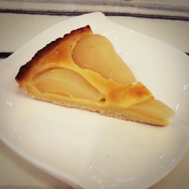 pear tart