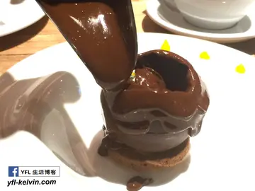 Lavender (薰衣草)  La Boulle de Chocolat (拉布勒朱古力配血橙奶凍伴櫻桃魚子)