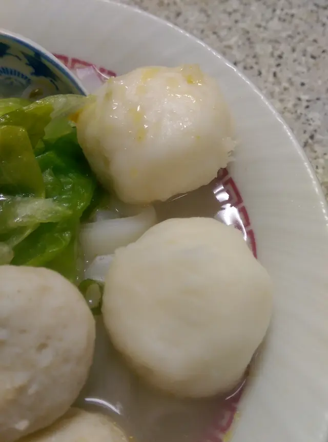 口感有點腍,我卻喜歡墨魚丸那種味道!