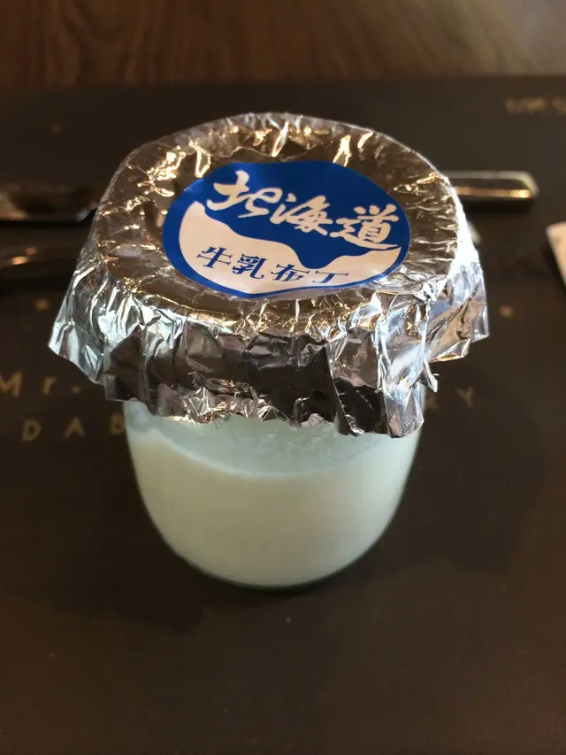 我見到個貼紙佢地自己貼上去架 XD 但都好食既