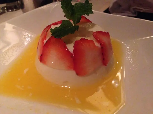 薑汁奶凍配柚子汁