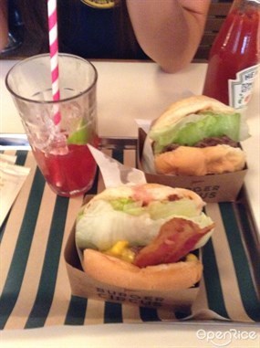 Burgers with Soda - 中環的Burger Circus