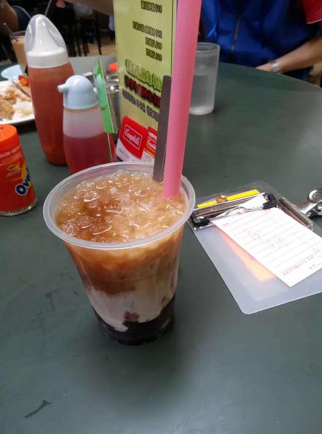 味道格格不入，冰太多，紅豆沉底