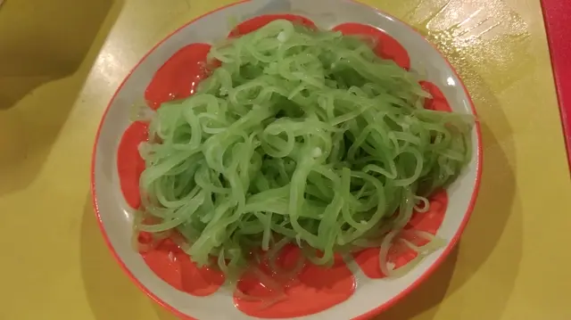 蒜茸味好香,萵笋絲爽脆