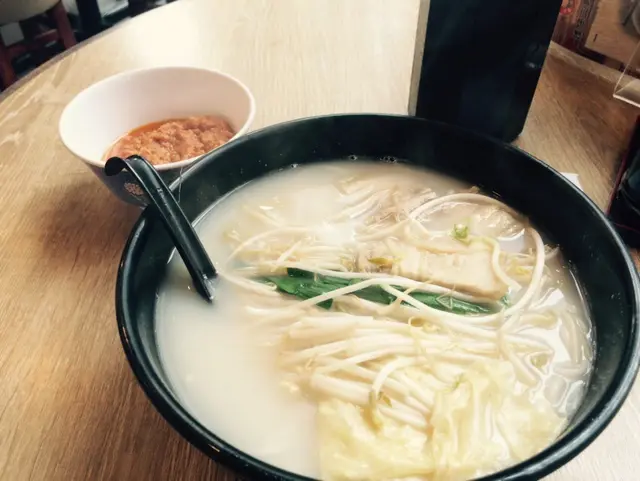 左上為炸醬，個人認為是譚仔鎮店之寶