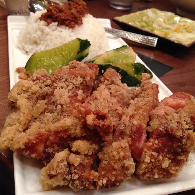 雞扒好大塊同脆口架～