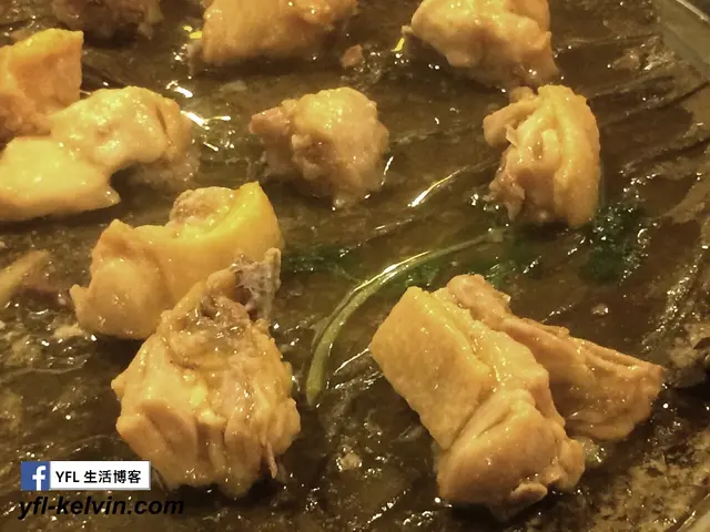 荷葉蒸雞