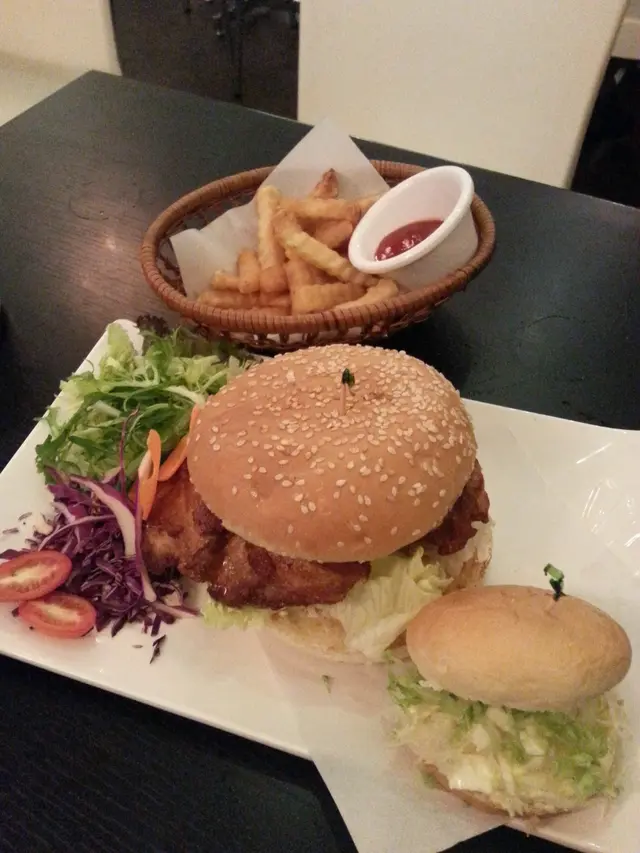 I cafe親子雞漢堡