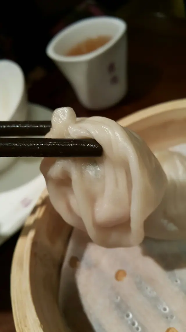 吊吊揈吓佢，真係有肉汁喎。