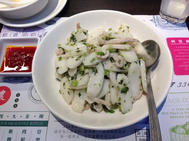 味道可以，但雪菜較青，味道較腥