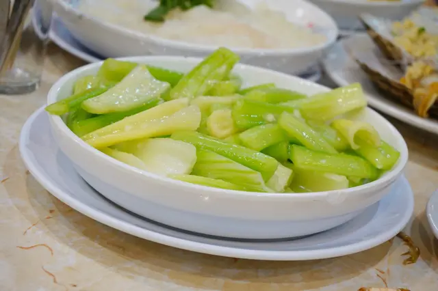 蒜蓉炒西芹