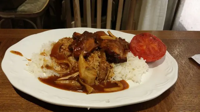 蘑菇汁黑椒雞扒飯