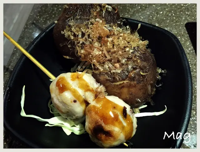 汁燒八爪魚丸, 炭燒冬菇串