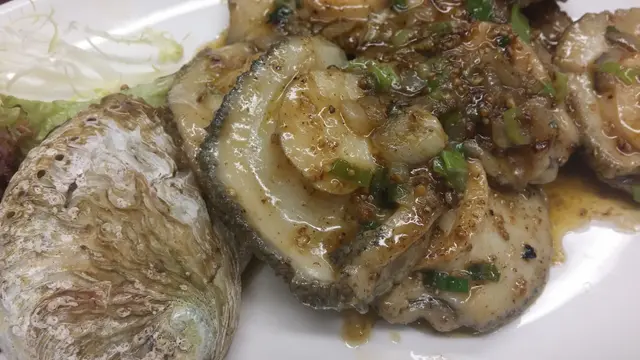 用到白胡椒爆炒，輕輕一層薄身勾芡，不濃稠膩口