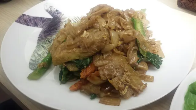 豬頸肉炒河