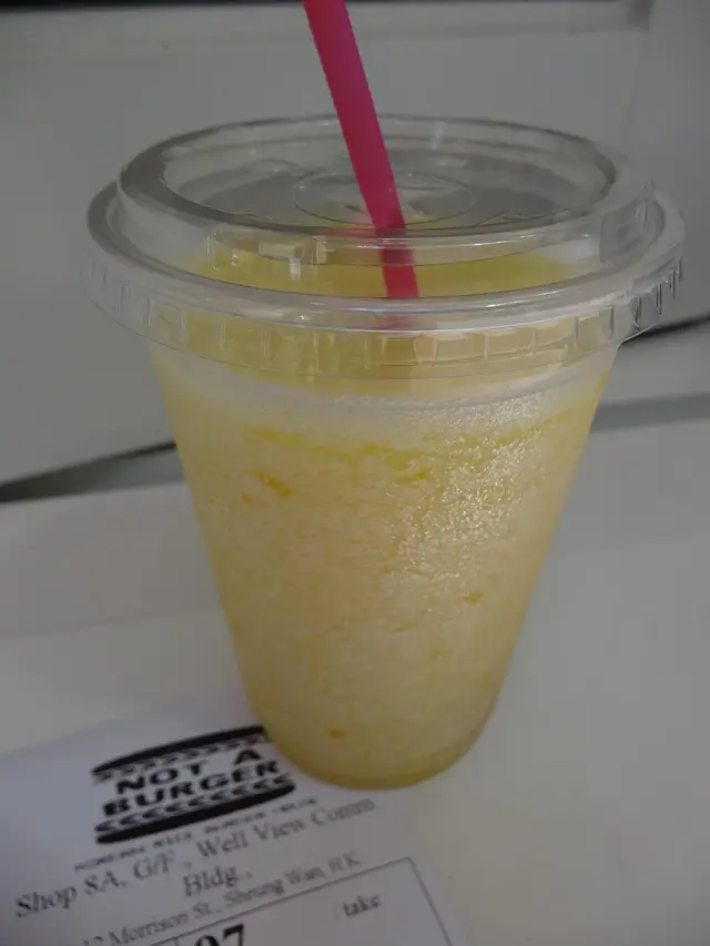 入口冰涼解渴，沙冰混合柚子皮及果肉，柚子味濃重，啖啖清新！