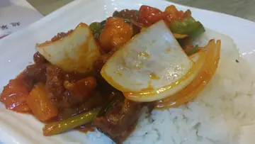 菠萝咕噜肉饭